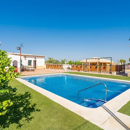 Carmo Holiday home *