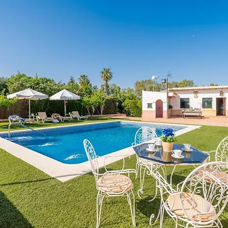 Carmo Holiday home *